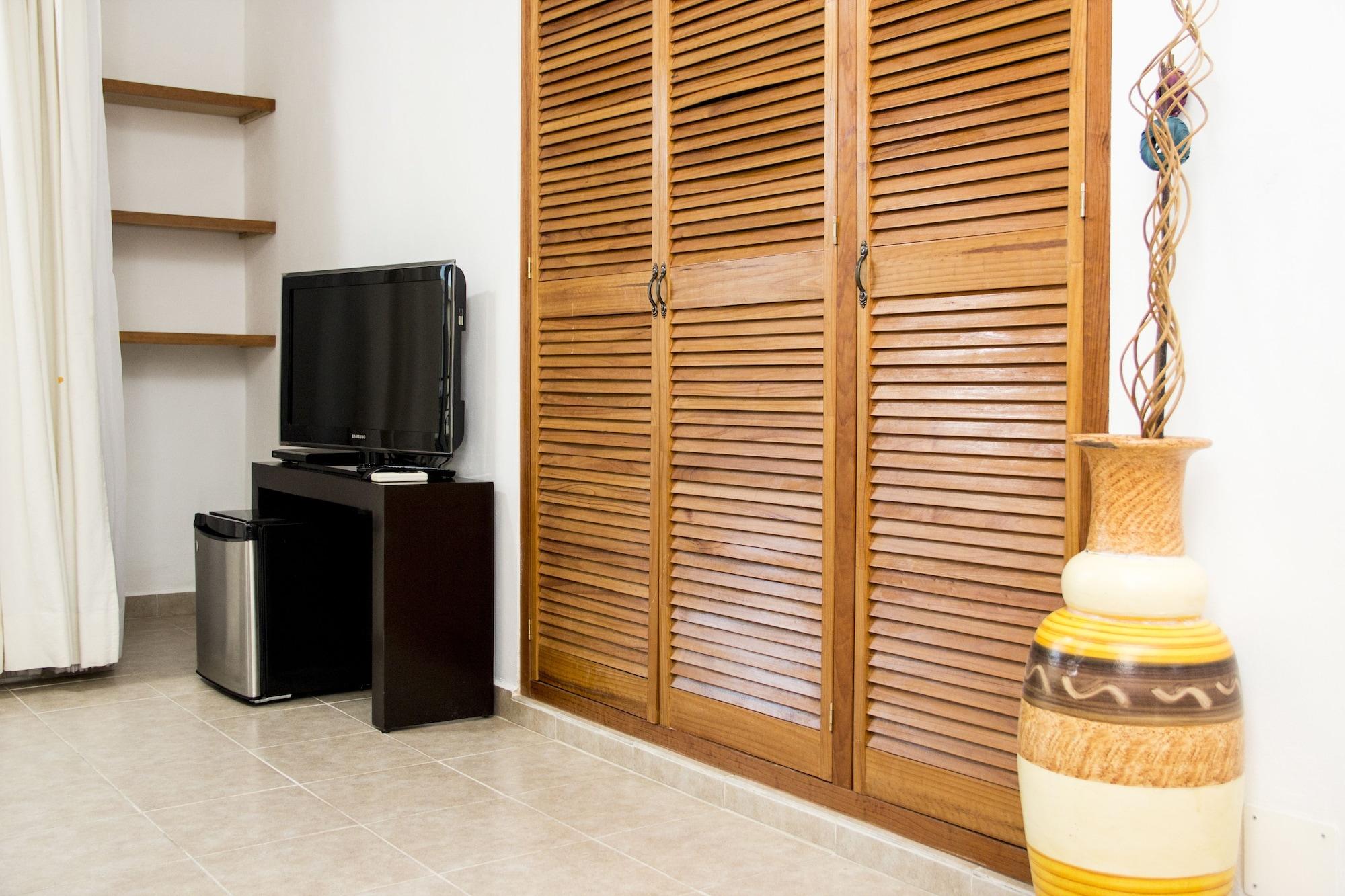 Hotel Sol Playa Playa del Carmen Buitenkant foto