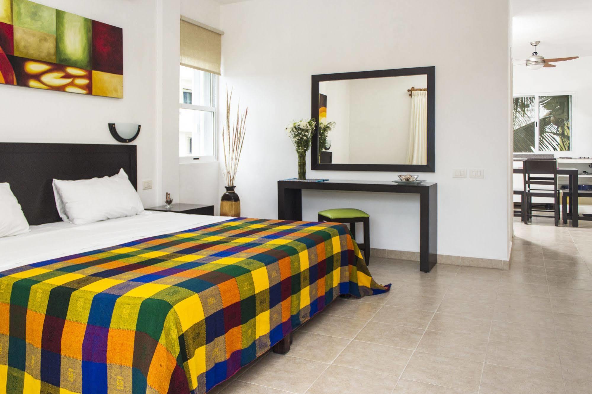 Hotel Sol Playa Playa del Carmen Buitenkant foto